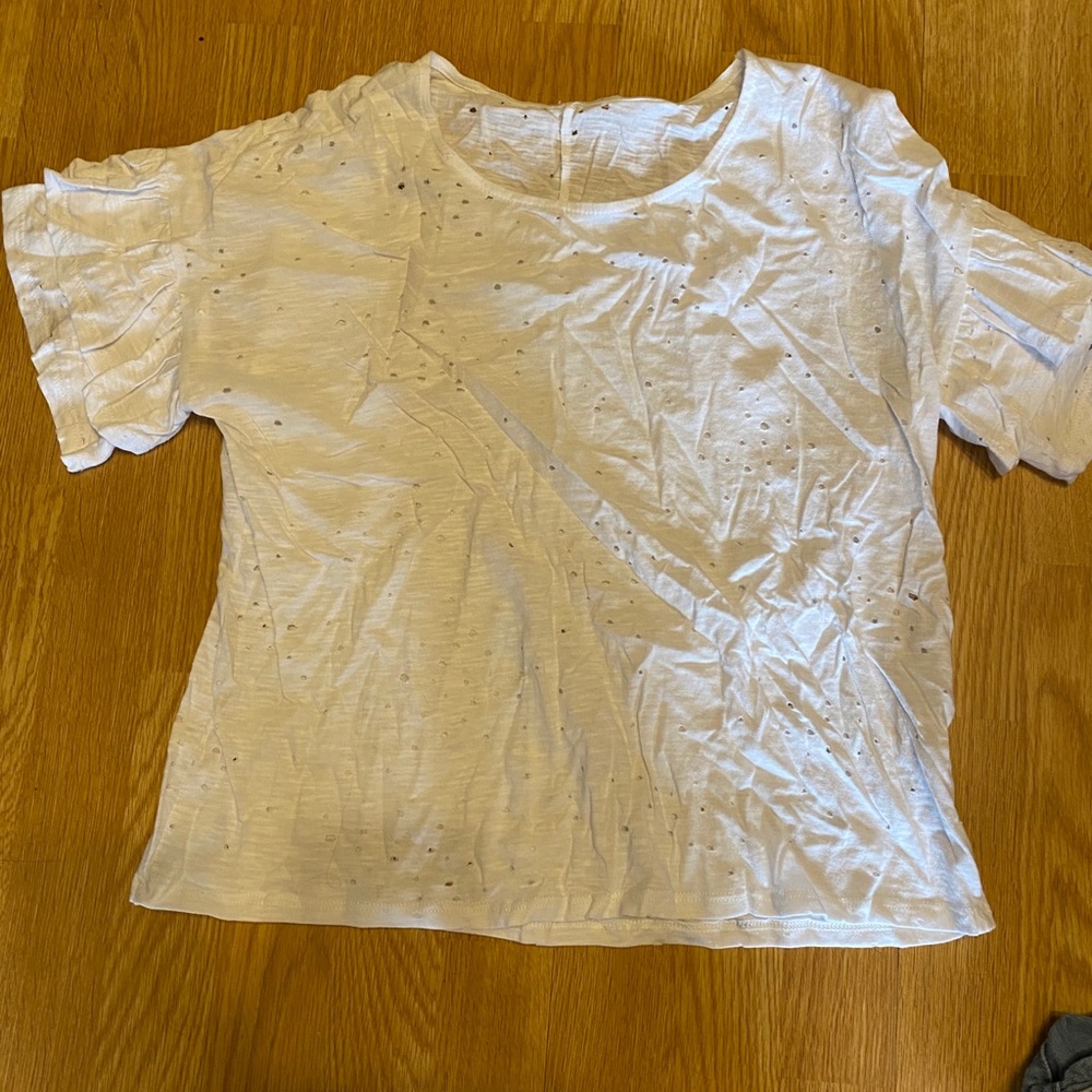 White hole shirt
